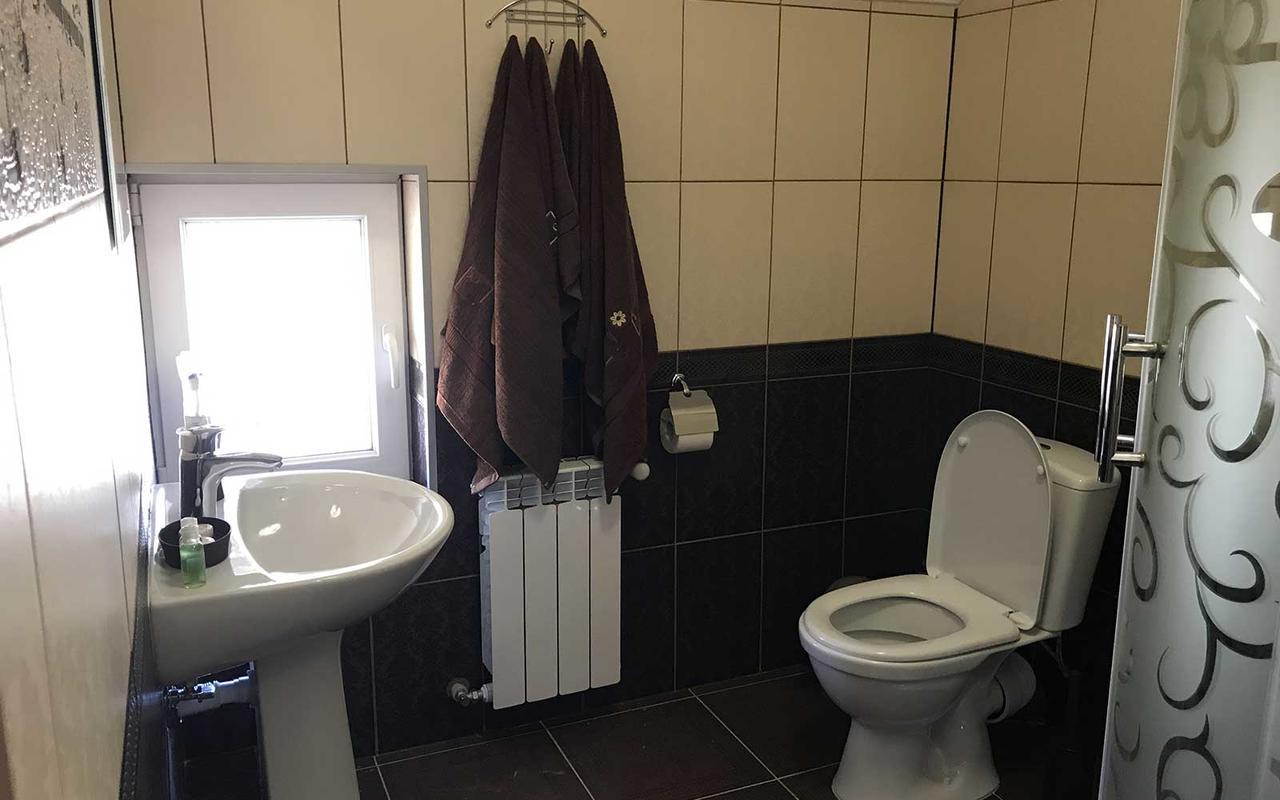 Hotel U Maksa Solochin Zewnętrze zdjęcie