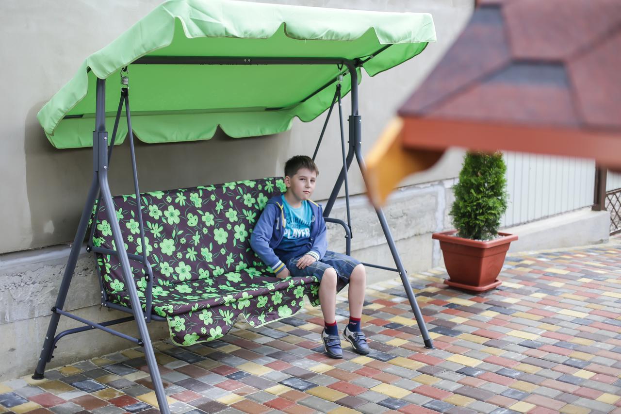 Hotel U Maksa Solochin Zewnętrze zdjęcie